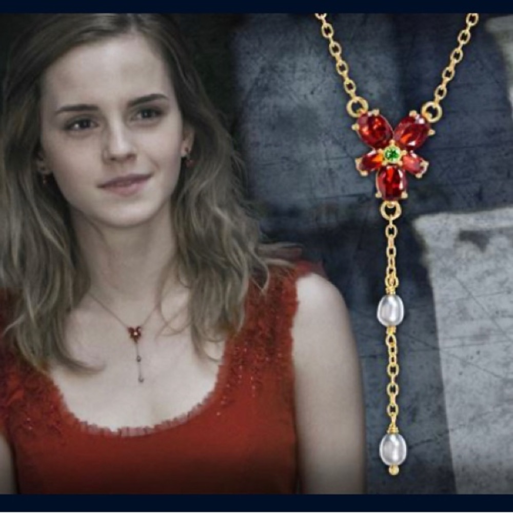 ⚡️NWT/Box Hermione Granger Crystal Necklace- Harry Potter